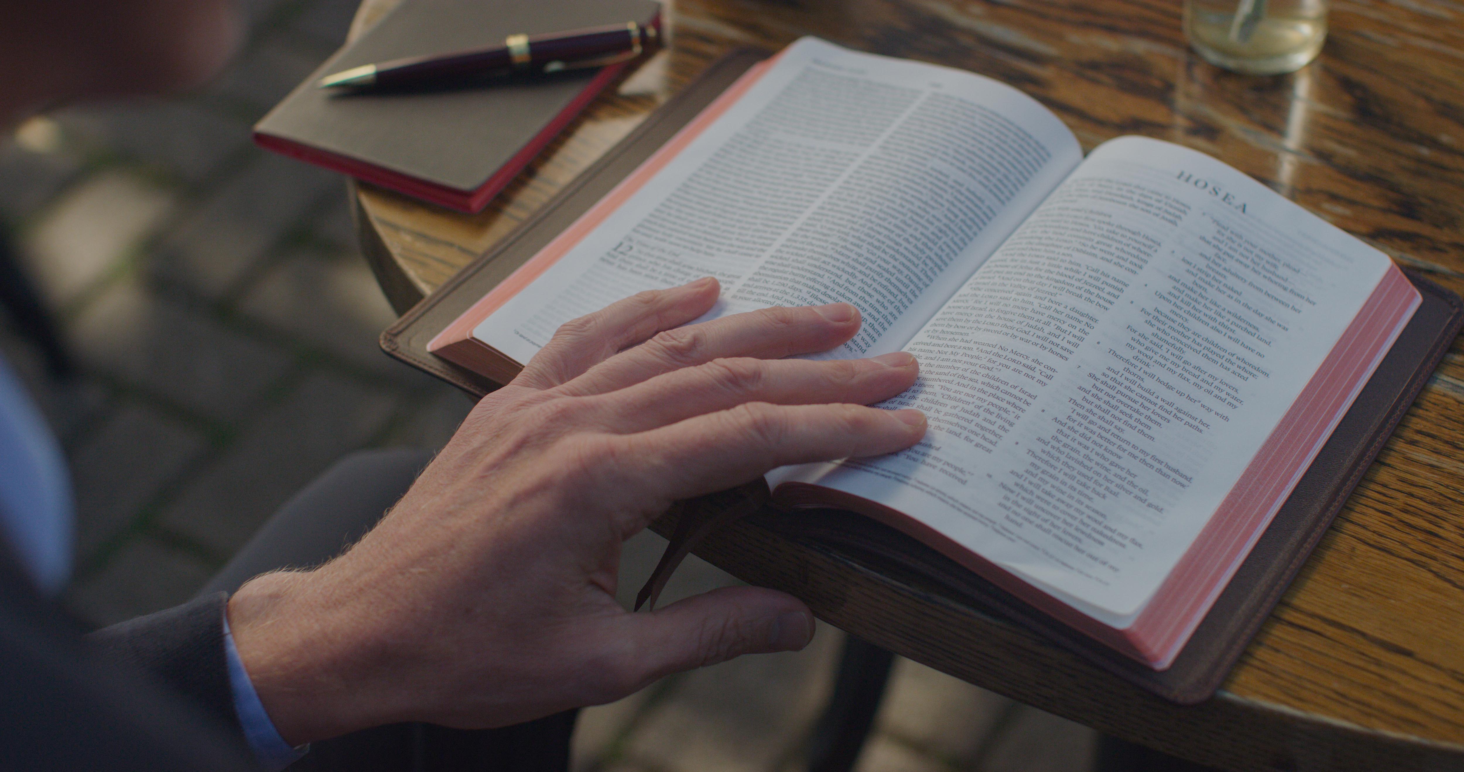 Horween Leather ESV Thinline Heirloom Bible - Chapter House Leather