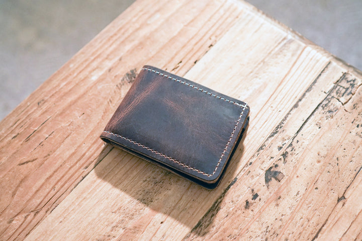 Leather Bifold Minimalist Wallet - Coffee Brown